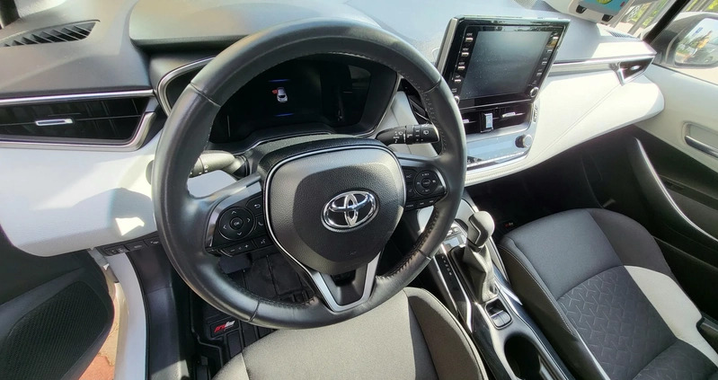 Toyota Corolla cena 67398 przebieg: 65000, rok produkcji 2020 z Bytom Odrzański małe 137